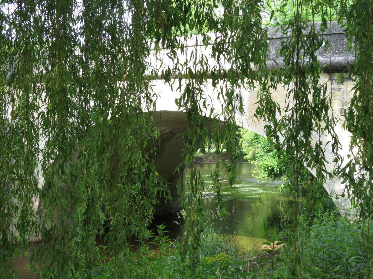 Charmante Maison Pres De Vezelay Voutenay-sur-Cure エクステリア 写真
