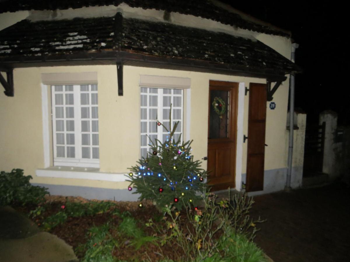 Charmante Maison Pres De Vezelay Voutenay-sur-Cure エクステリア 写真